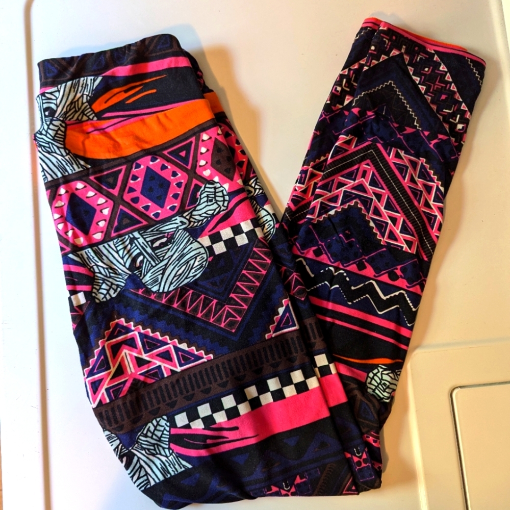 Lularoe Mummy Geometric Checkered leggings OS Halloween Fall Autumn Goth Dolls